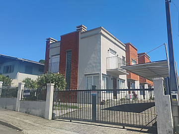 Casa Geminada � Venda